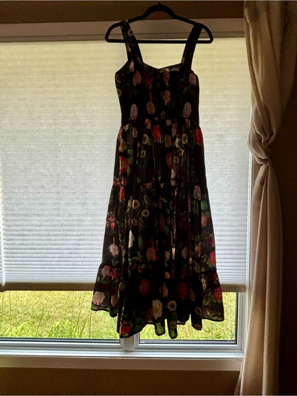 Mariposa Women’s Black Floral Sundress with Straps NWT - Picture 2 of 2